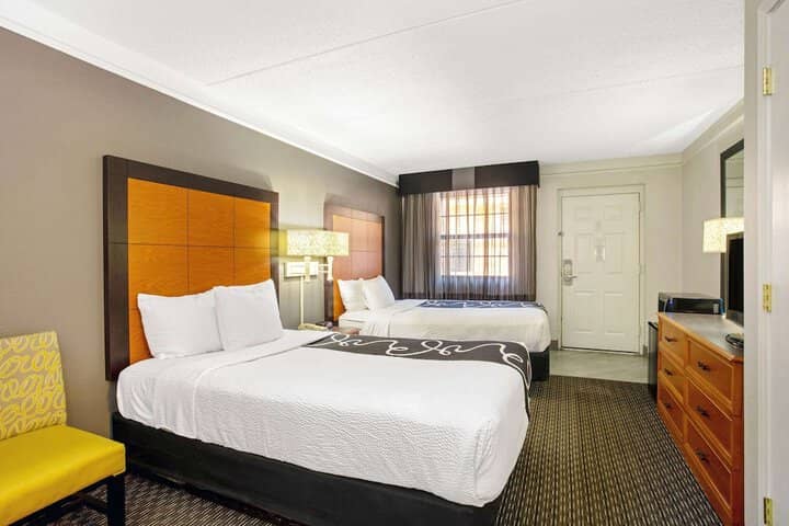 Room 15 of 38