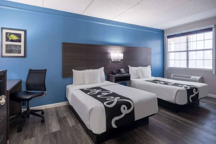 Room 14 of 33