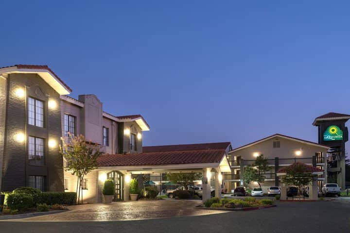 Hotel 33 of 33