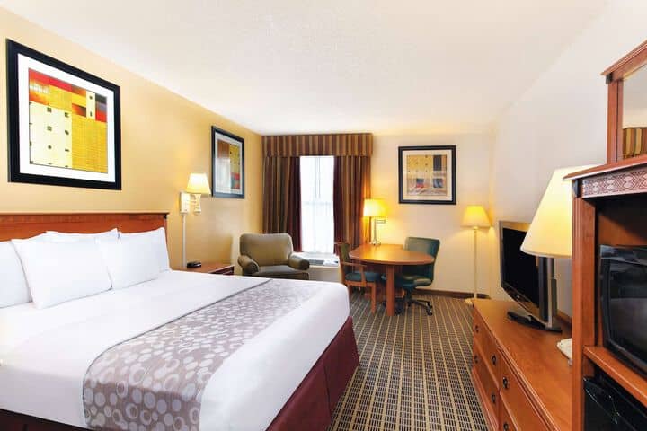 Room 8 of 26