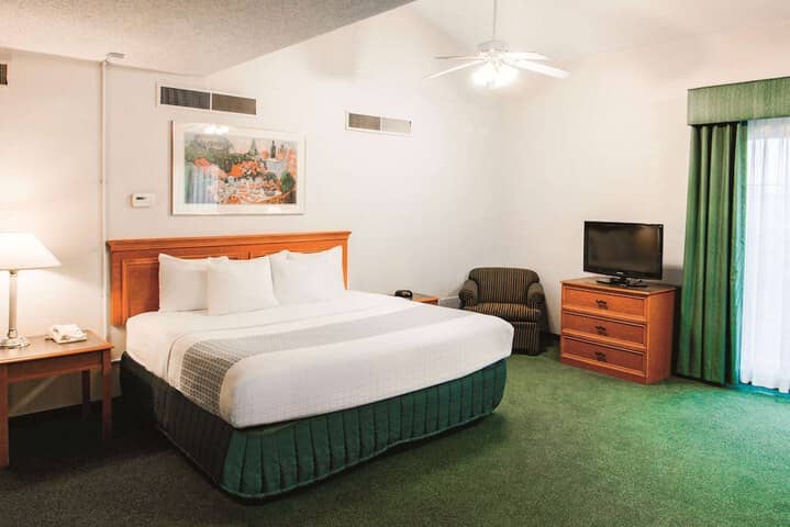 Room 19 of 44