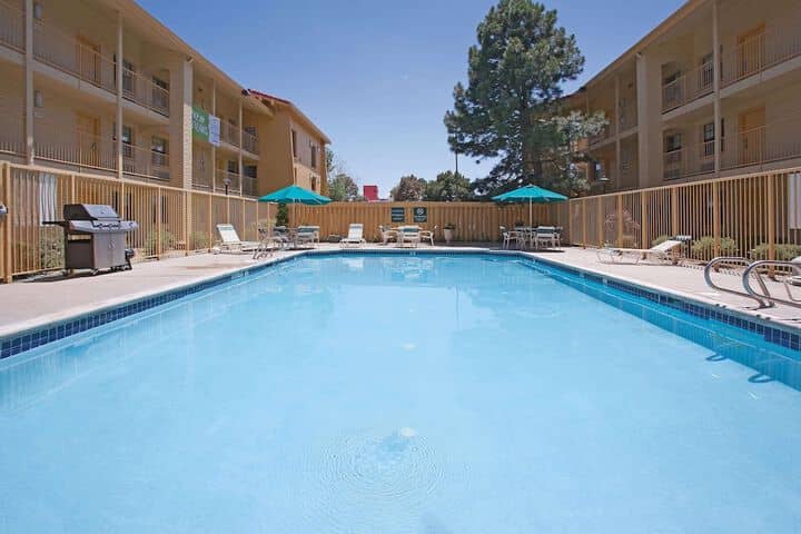 Pool 26 of 38