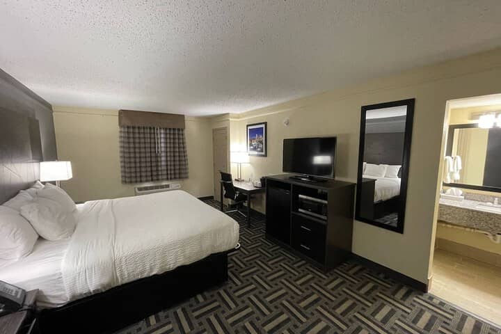 Room 8 of 44